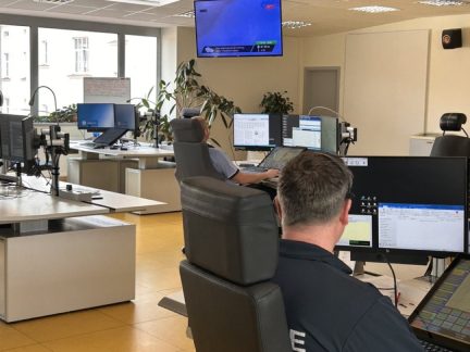 Policie zasahuje poblíž hřbitova svaté Otýlie v Budějovicích. Jde o cvičení