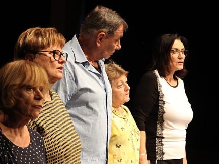 Hudba, divadlo, přednášky i hospodský kvíz. Na Strakonicku o víkendu nuda nebude