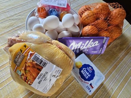 Vejce, na jaká se nezapomíná. Které potraviny se vyplatí nakoupit v Rakousku?