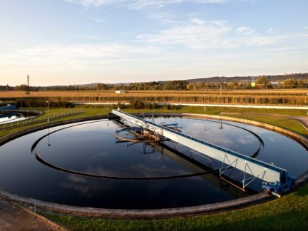 Soutěž o vodní kapku i komentované prohlídky Vodárenské věže a čistírny, takový bude Světový den vody nejen v Budějovicích