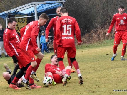 VIDEO: Mirotický kapitán hned proměnil přesilovku ve vítězný gól