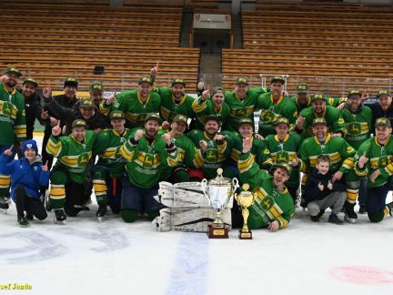 VIDEA: Radkov poprvé v historii ovládl okresní soutěž v ledním hokeji! Druhé finále s Planou nabídlo napětí do posledních sekund