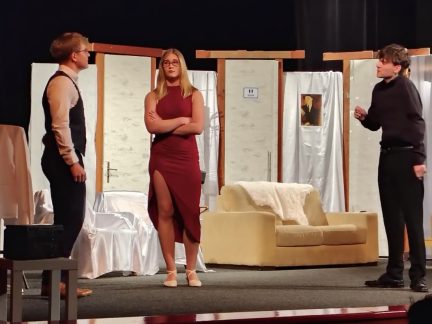 Divadelní spolek Komenský rozesmál soběslavské publikum americkou komedií Řeči