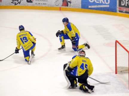 Konec se vztyčenou hlavou! Hokejisté Milevska padli v prodloužení, dál jde Příbram