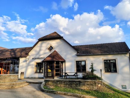 Choustnická pekárna Opeko končí. Co bude s cukrárnou Sandra v Táboře a Mlíčňákem v Soběslavi?