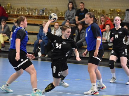 Házenkářky Strakonic na favorizovaného soupeře nestačily