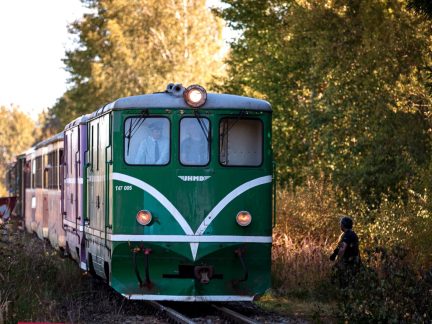 Nové éra úzkokolejky je tu. Od Velkého pátku vyráží do Nové Bystřice i Obrataně