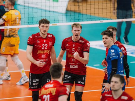 Jihostroj opět mezi nejlepší čtyřkou. V semifinále narazí na Lvy Praha