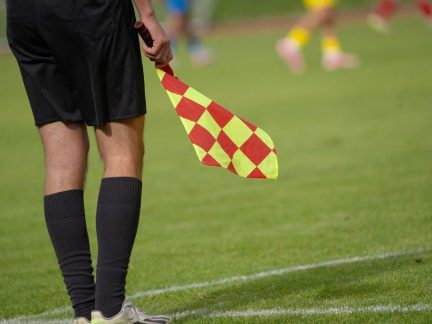 Rozhodčí pod drobnohledem: Tresty padly za chyby ve Veselí i Chyškách