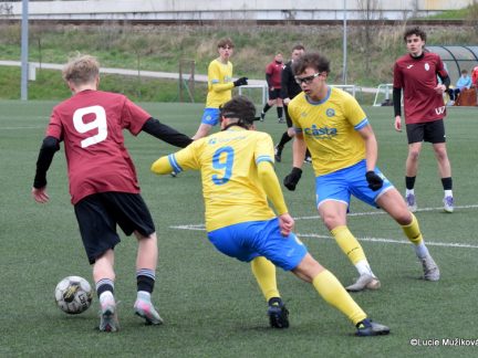 Písecké dorosty nasázely Jindřichovu Hradci deset gólů