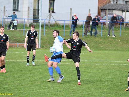 VIDEO: Chýnov poprvé na jaře vyhrál, v derby to odnesla veselská Lokomotiva