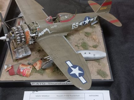 Dobrovodský kahan nabídne pohled na svět nejen vojenské techniky