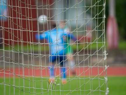 Kapitán Plané nasázel osm branek! Krajské soutěže zaplavily debakly napříč ligami