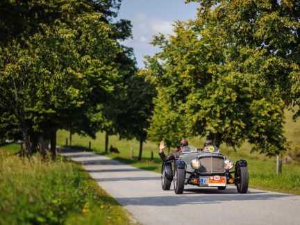 Automobilové veterány zamíří z Písku na Šumavu. Blíží se Spring Classic