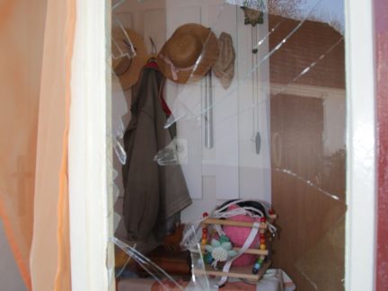 Zloděj z domu na Budějovicku ukradl tři miliony. Moc by za ně ale nepořídil