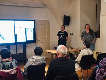 Uhlíři a kolomazníci. Zapomenutá lesní řemesla představili ve Strakonicích