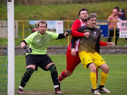 Fotbal: Zlatá Koruna splnila povinnost. Lhenice přetlačila už do přestávky
