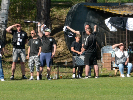 Rvačka mezi diváky, zápas v Sepekově se nedohrál! Jak situaci popisuje rozhodčí?