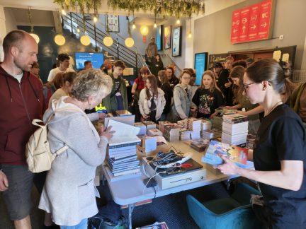 Mladší generace sahá po komiksech a mangách. Festival zaplnil budějovickou Kotvu