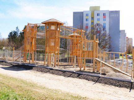 Táborské děti dostanou lanový hrad v areálu Komora