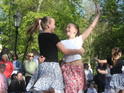 Písek v pohybu. Město se připojilo k oslavě Mezinárodního dne tance