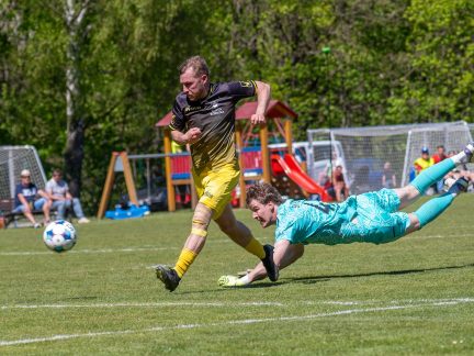 Fotbal: Šlágr 6. ligy bez vítěze. Lídr ze Zlaté Koruny ztratil vedení i body s třetí Planou