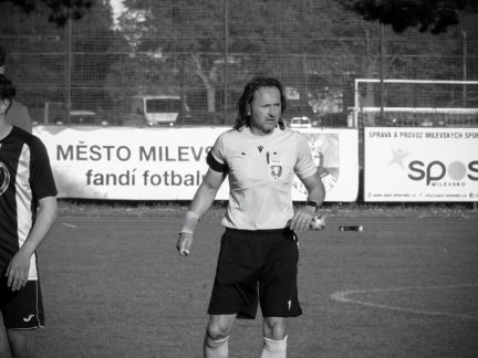 Regionální fotbal zasáhla tragická zpráva, zemřel rozhodčí Marek Janíček