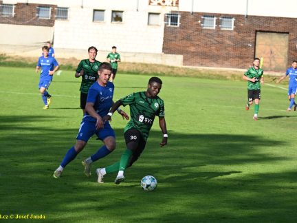 VIDEO: Rezerva Táborska nenavázala na výhru s Domažlicemi. Podlehla rezervě Příbrami a nevstřelila ani gól