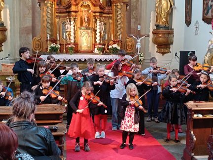Festival ZUŠ Open v Jihočeském kraji propojí umění, veřejný prostor i pomoc druhým