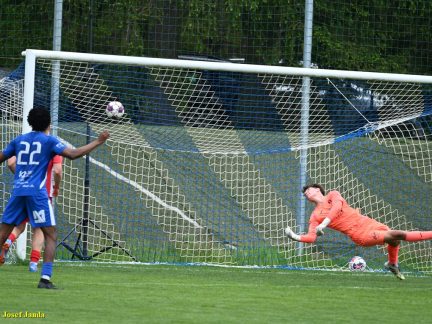 VIDEO: Táborská devatenáctka prožila hodně divoký duel! Souboj s rezervou Pardubic rozhodla v poslední nastavené minutě