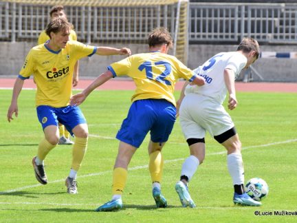 Dorostenci Písku byli v derby s Milevskem stoprocentní