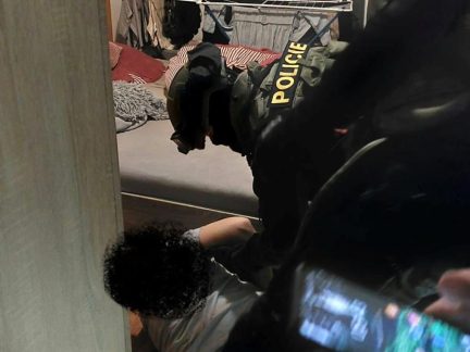 Za dealery kokainu zaklaply mříže
