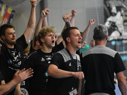 Strakonice zvládly první krok k záchraně. HAOLK porazily o šest branek