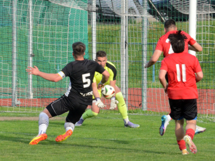 Fotbalisté Milevska jsou přes prohru definitivně zachráněni