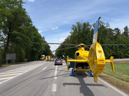 U obce Řípec na Táborsku se střetl motorkář s autem