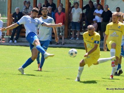 Těžký duel pro Protivín! Mirovice nevyužily přesilovku a v závěru zahodily penaltu