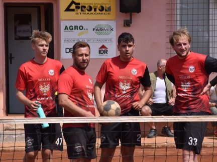 VIDEO: Nadějný začátek body nepřinesl, Čelákovice duel v Radomyšli otočily