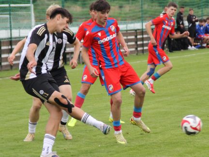 Fotbal: Jaro devatenáctce Dynama vyšlo, Cháb je třetí mezi střelci. Tečka s Plzní