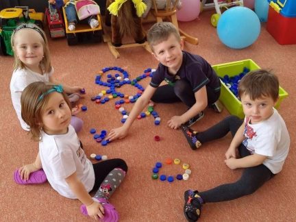 Boom dětských skupin může začít ohrožovat mateřské školy, odhaduje ředitelka základní a mateřské školy v Orlíku nad Vltavou