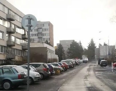Na přeplněném píseckém sídlišti Jih se začíná rýsovat další parkoviště