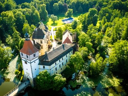 Léto na Zámku Blatná nabídne Štefana Margitu, 2 inscenace a pohádkový muzikál v podání pražského Studio DVA
