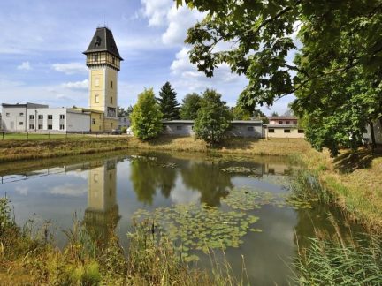 Vodárenská věž nabídne komentované prohlídky, divadlo i umění pod širým nebem