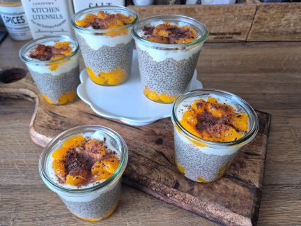 DOBROTY: Chia pudink s jogurtem a mandarinkami