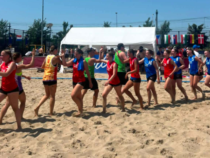 Milevské odchovankyně reprezentovaly v plážové házené. Příprava směřuje k Euru v Chorvatsku