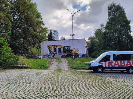 Starý výměník ve Vimperku uvolní místo parkovišti