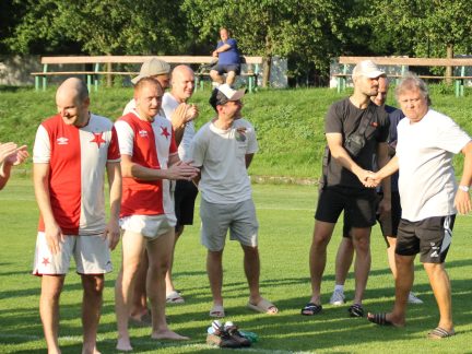 Fotbal: Nejlepší brankář Hynkova memoriálu Jiří Křiváček si po sestupu s Včelnou spravil chuť