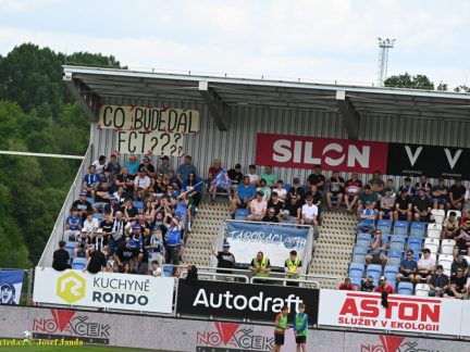 Fotbal v Táborsku zůstává druholigový, klíčovým tématem byl stadion. Do nejvyšší soutěže jde Artis Brno
