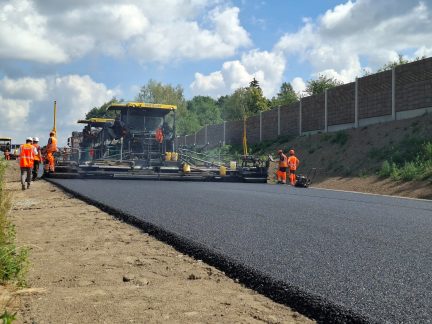 V úseku dálnice D3 mezi Nažidly a Dolním Dvořištěm se začne jezdit koncem července
