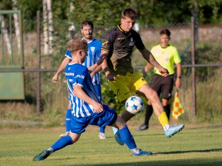 Fotbal: První test vyšel Strakonicím. Zlatá Koruna se favorita nezalekla 