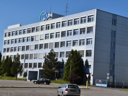 Firma ZVVZ chce zřídit v bývalém generálním ředitelství ubytování pro zaměstnance